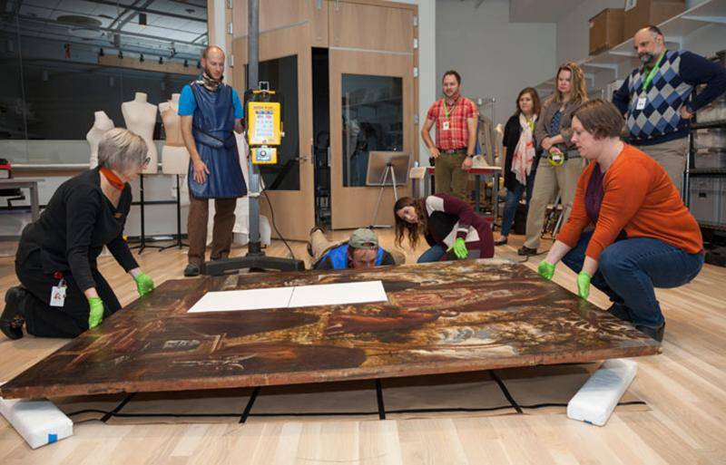 Workshop session around an art conservation module
